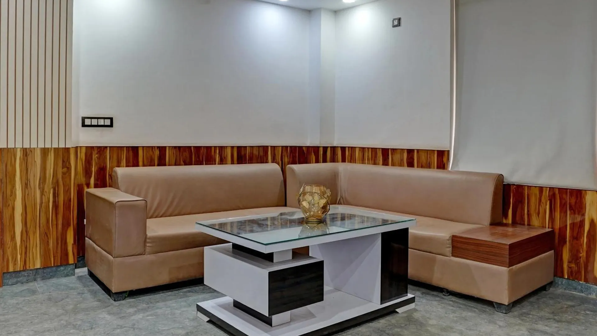 Hotel Caves International Near Igi Airport Delhi New Delhi India