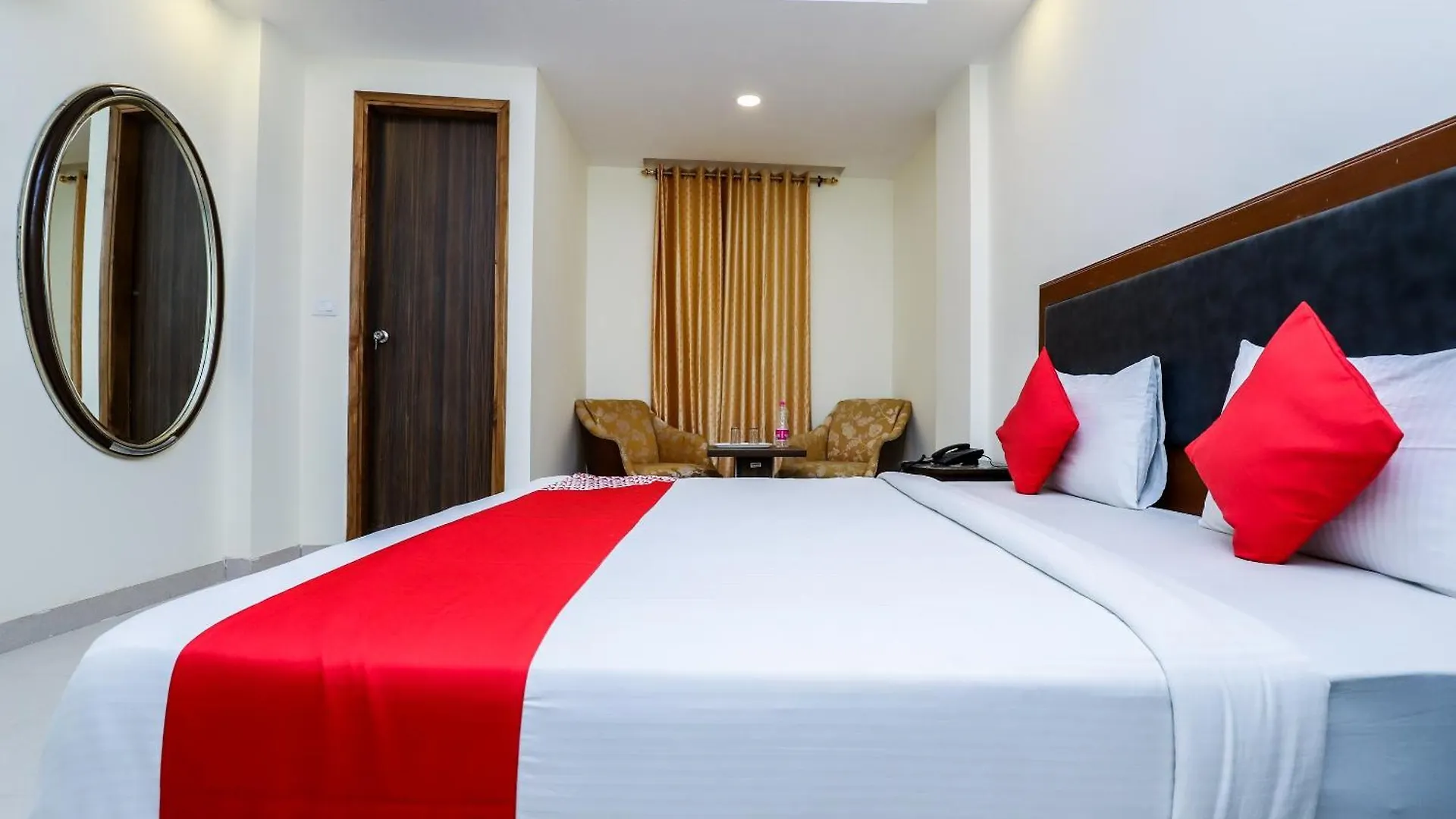 Hotel Caves International Near Igi Airport Delhi New Delhi 4*,