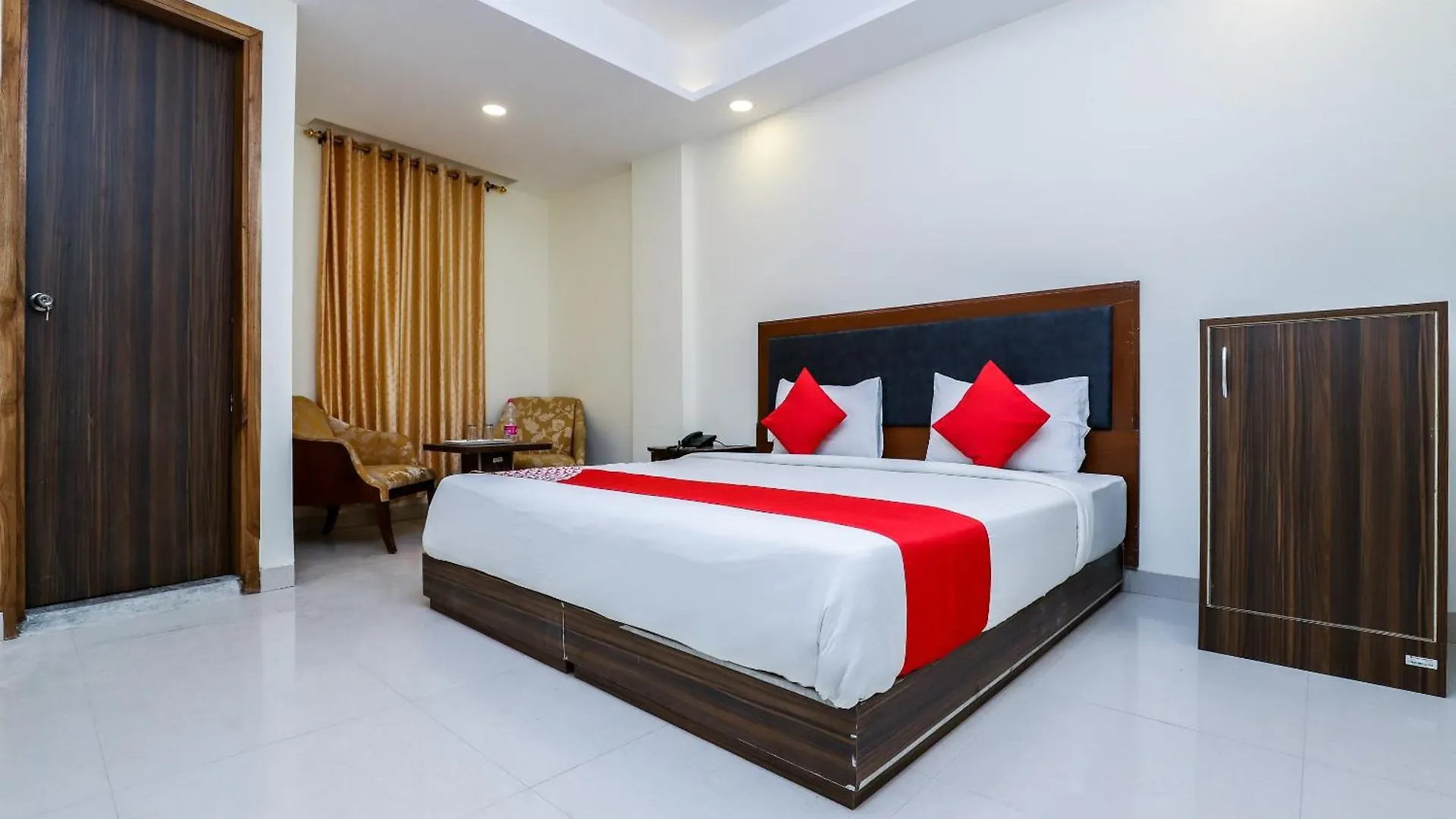Hotel Caves International Near Igi Airport Delhi New Delhi 4*,  India
