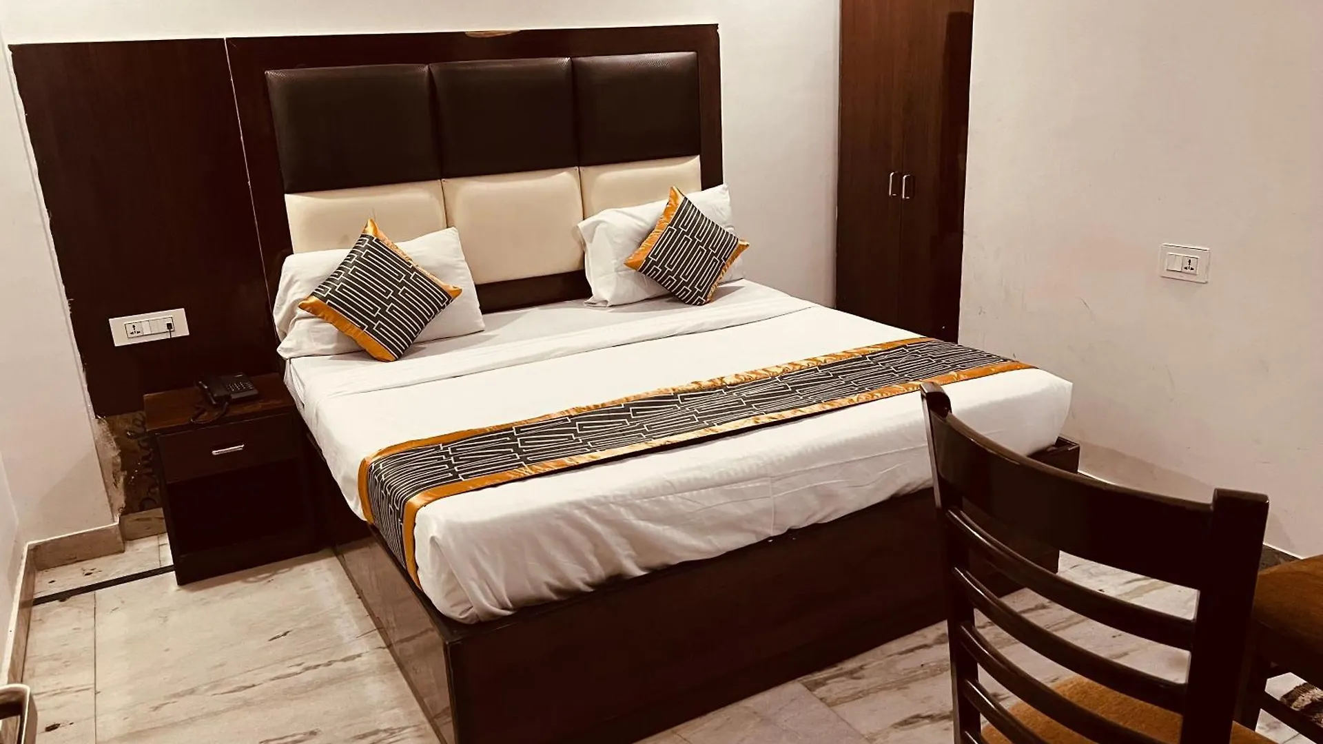 Hotel Caves International Near Igi Airport Delhi New Delhi